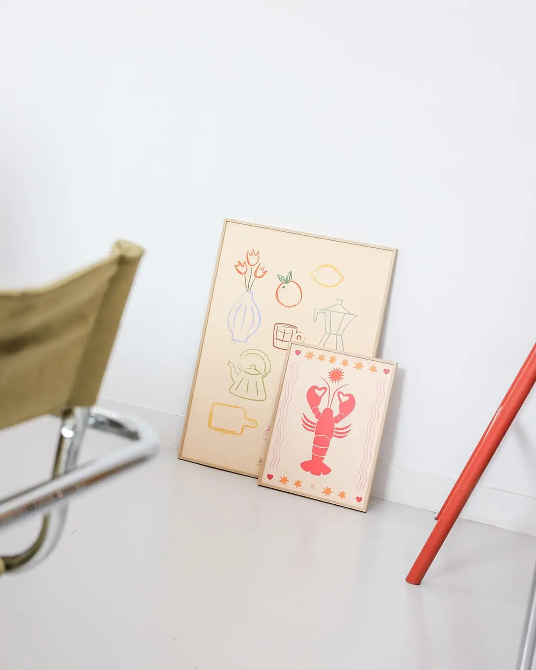 illustration d'un homard avec des coeurs et des soleils.