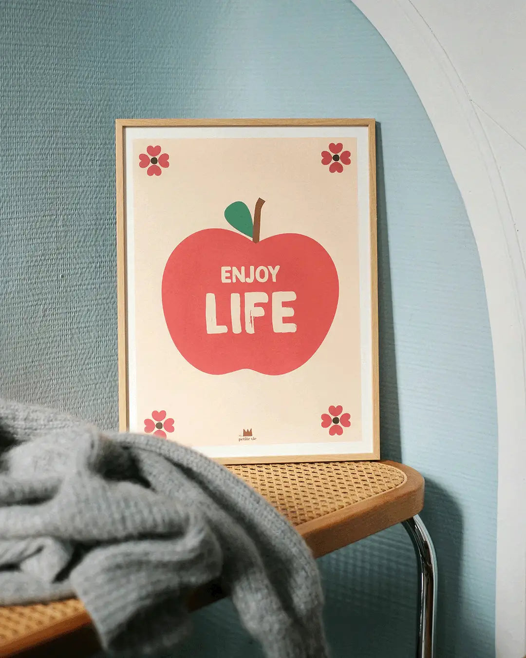Affiche Enjoy Life d'une belle pomme pour décorer sa maison et sublimer sa décoration