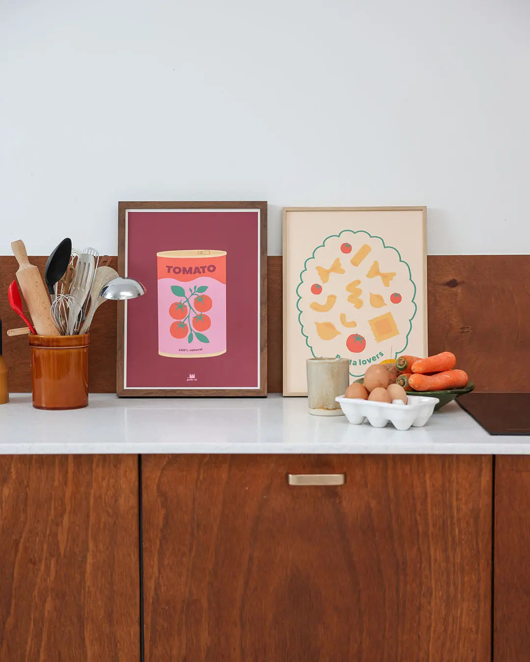 Illustrations parfaites pour la deco de la cuisine avec de la sauce tomate et des pates italiennes.