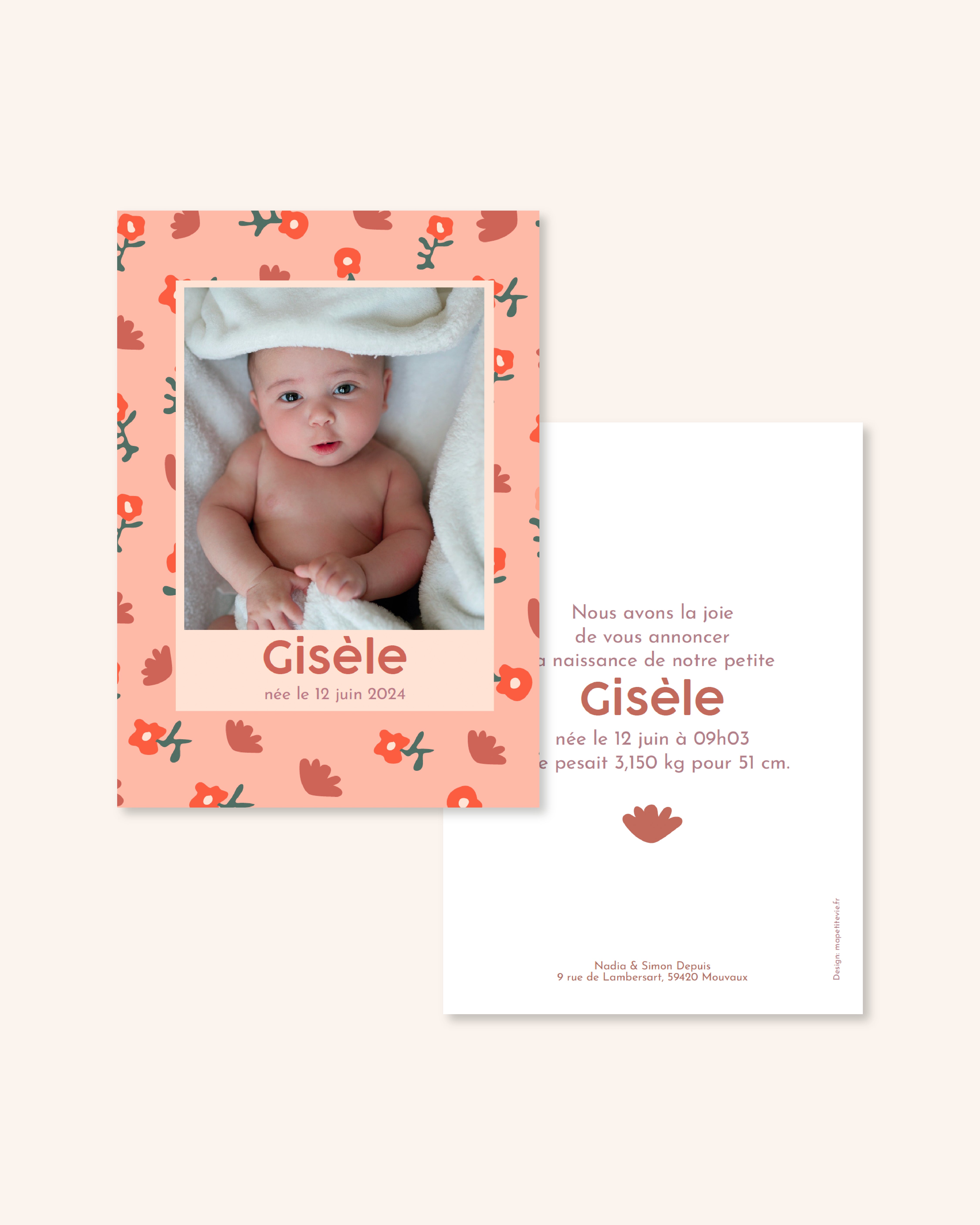 Faire-part de naissance bébé avec des fleurs pour annoncer la naissance de bébé.