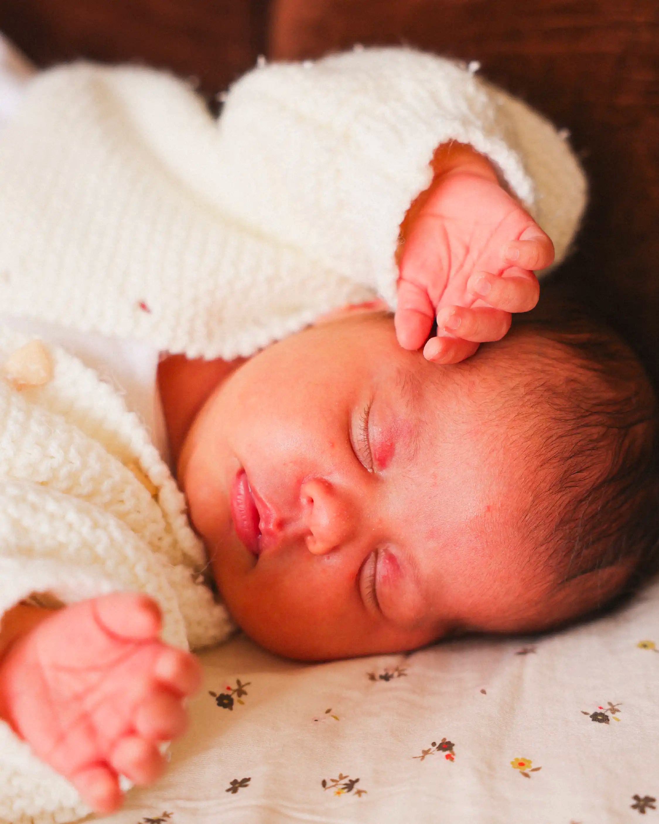 Faire-part de naissance fille : le guide pas-à-pas pour rédiger votre texte