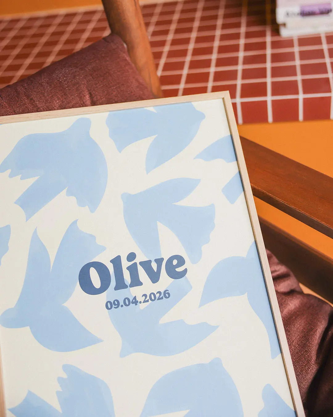 Affiche prénoms avec oiseaux bleus peints pour chambre enfant