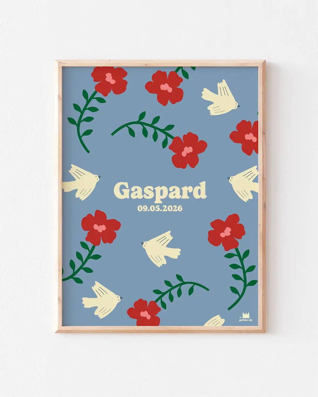 Affiche prénom aux oiseaux beiges, fleurs rouges et à personnaliser du prénom de bébé. 