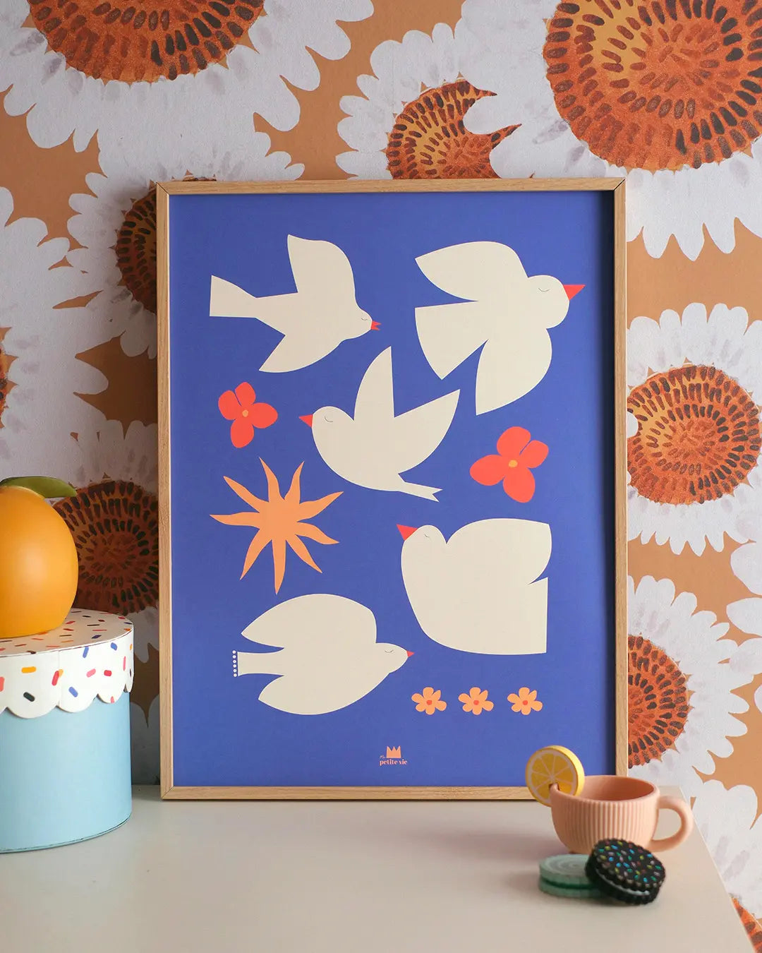 Affiches Les Oiseaux sur un fond bleu foncé pour décorer avec poésie sa maison