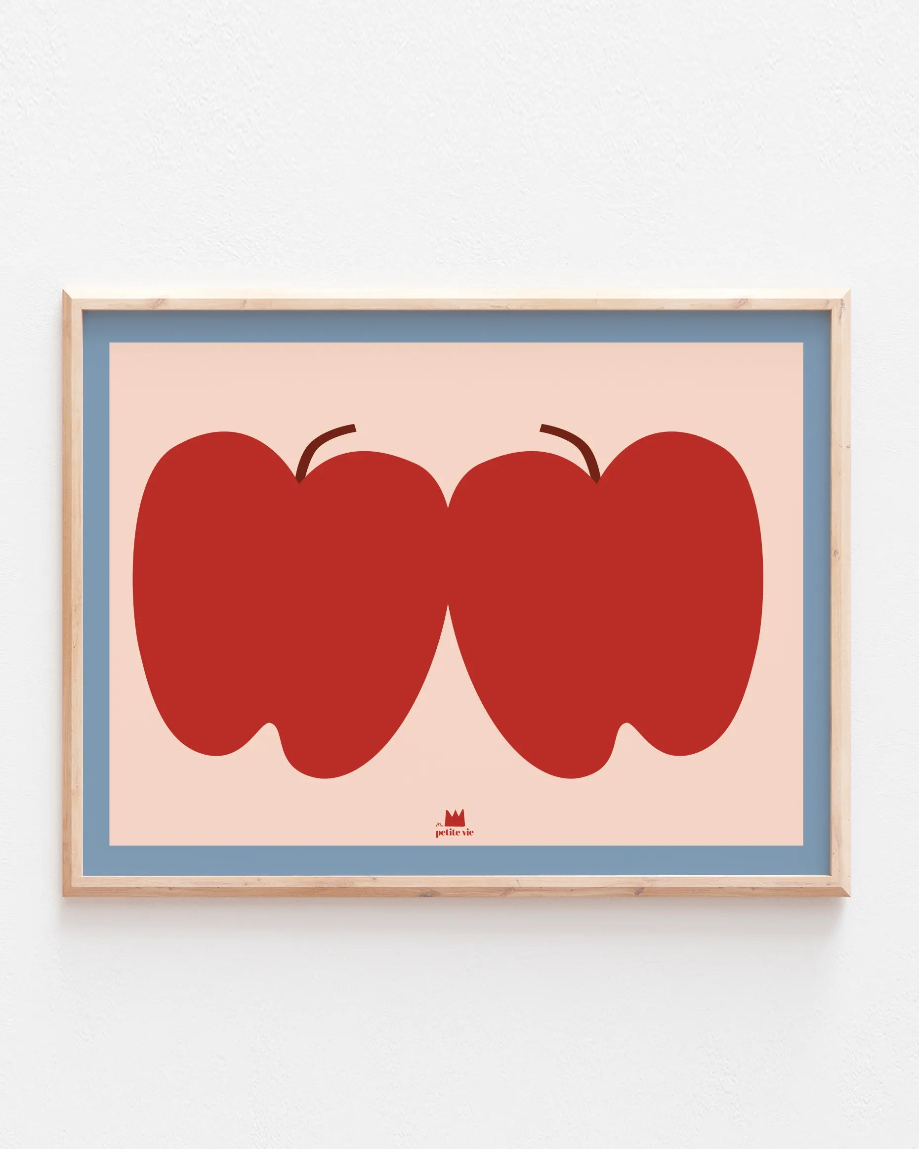 Deux pommes colorées et graphiques pour décorer les intérieurs.