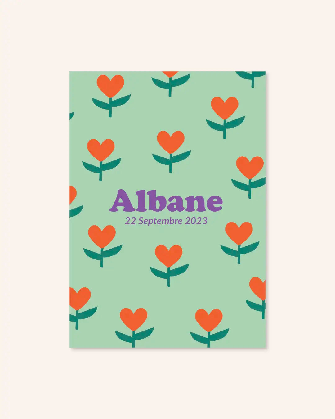 Faire-part naissance enfant avec des fleurs rouges sur fond vert