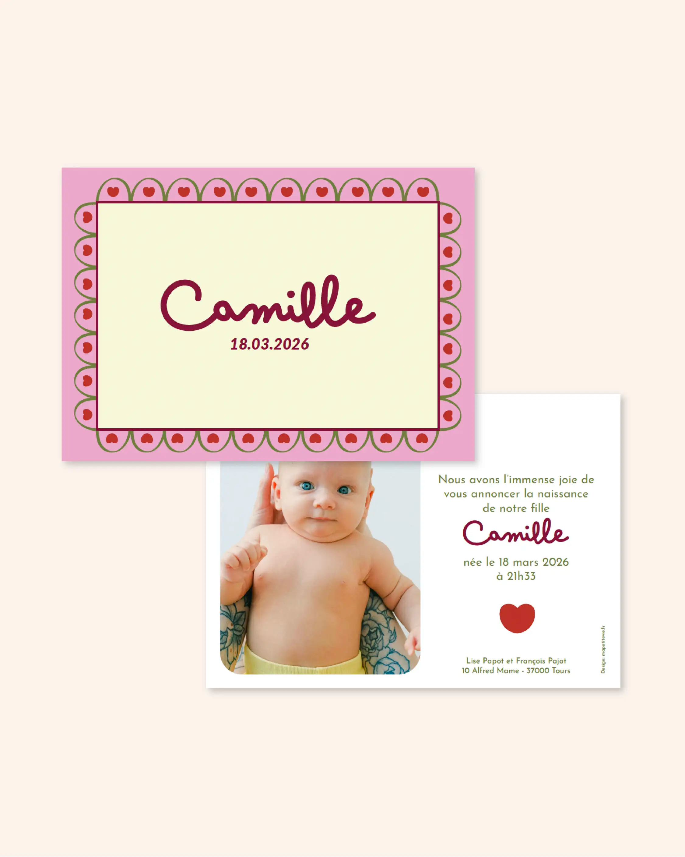 Faire part de naissance pour bébé fille avec des jolis coeurs rouges