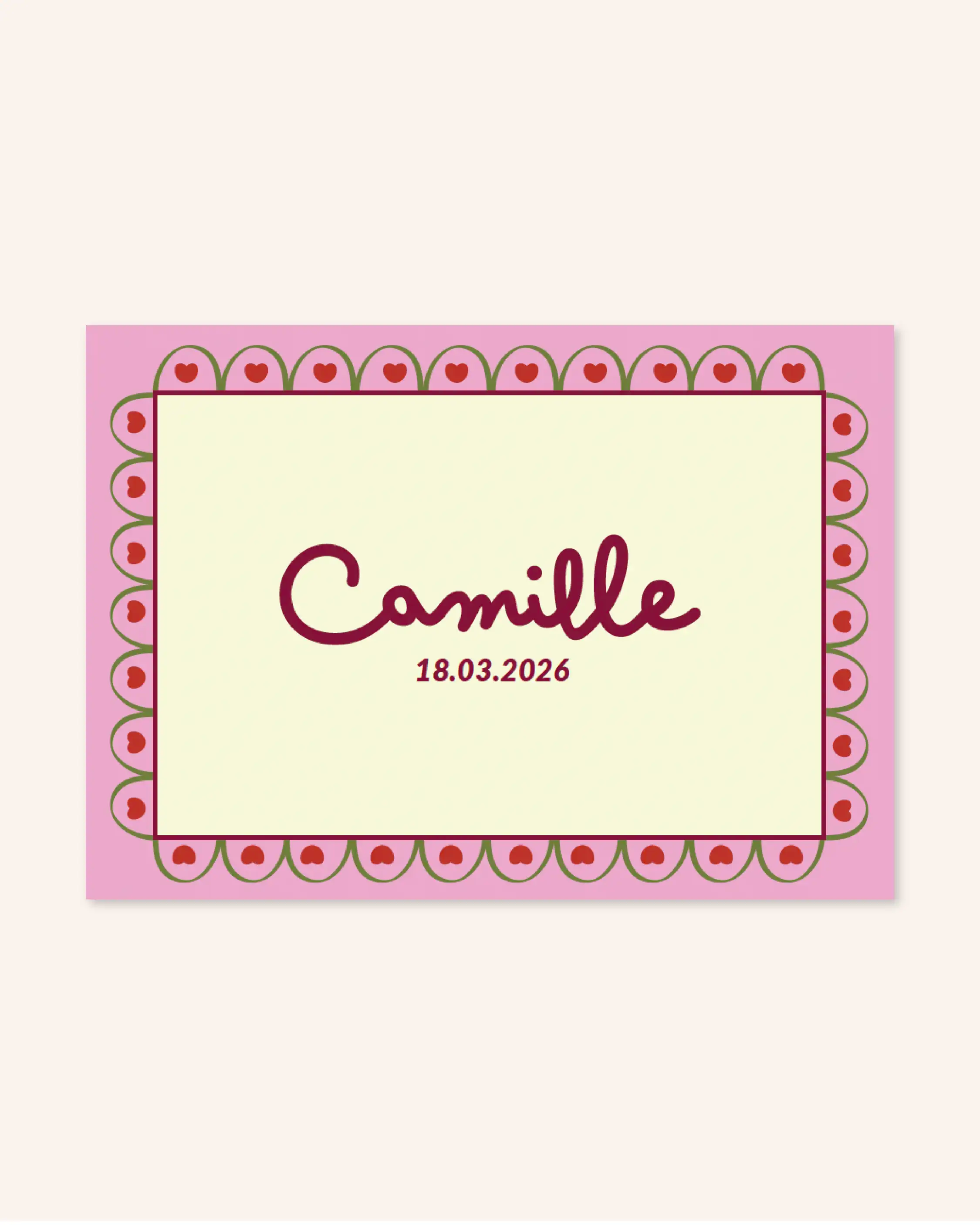 Faire part de naissance pour bébé fille avec des jolis coeurs rouges