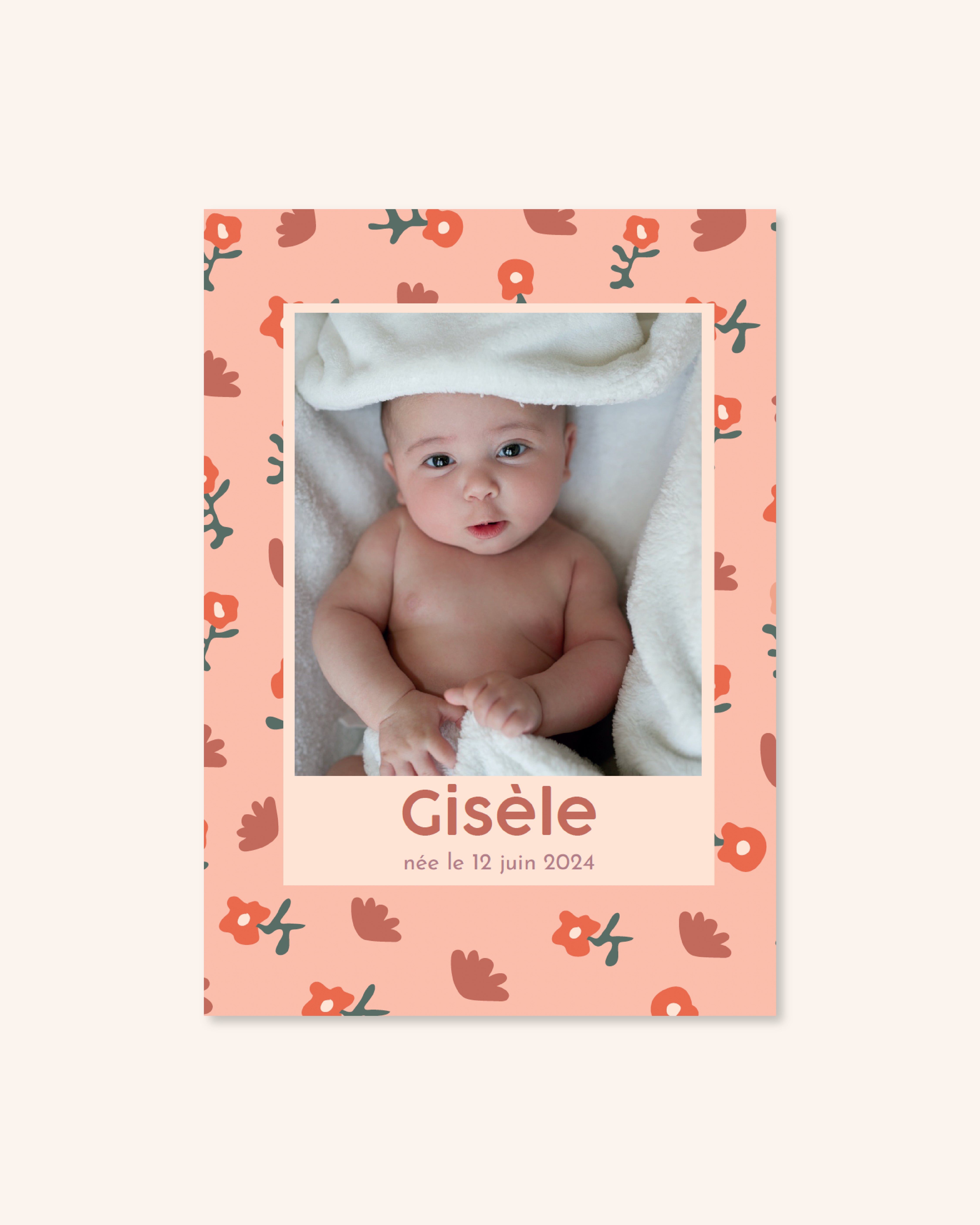 Faire-part de naissance bébé avec des fleurs pour annoncer la naissance de bébé.