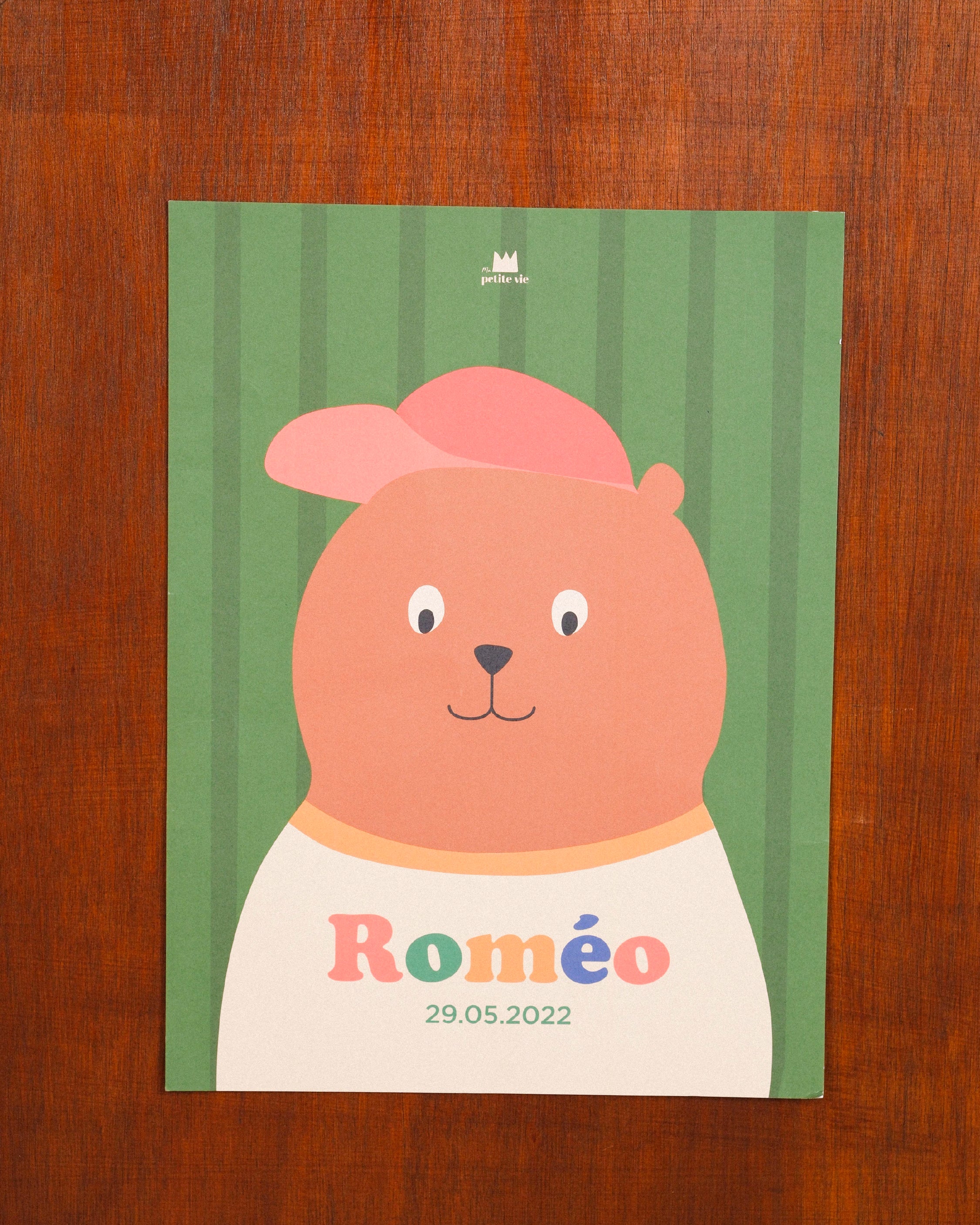 Affiche prénom à personnaliser Cool Ours : un ours rigolo pour décorer sa chambre colorée 